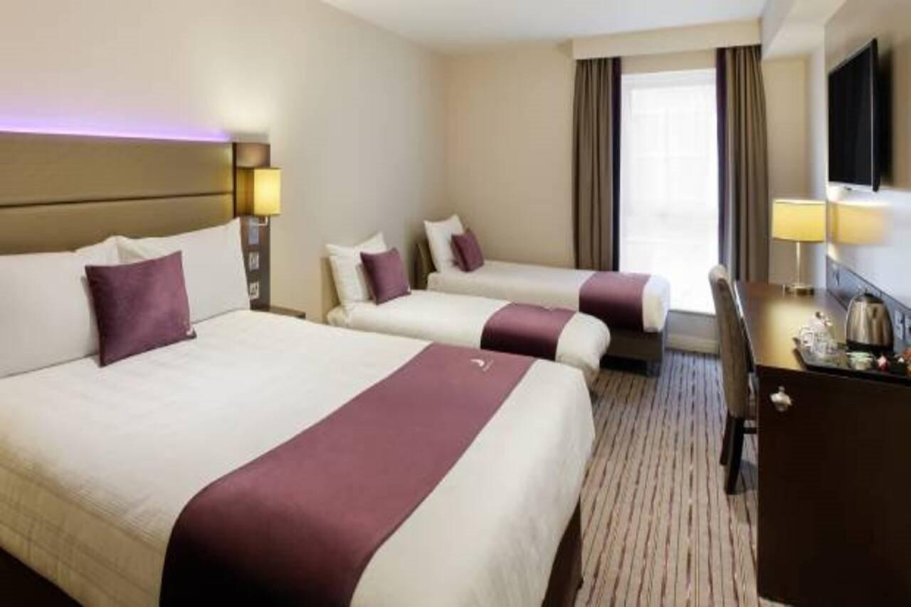 Premier Inn Perth City Centre Exteriör bild